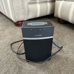 Bose Black Wireless Speaker